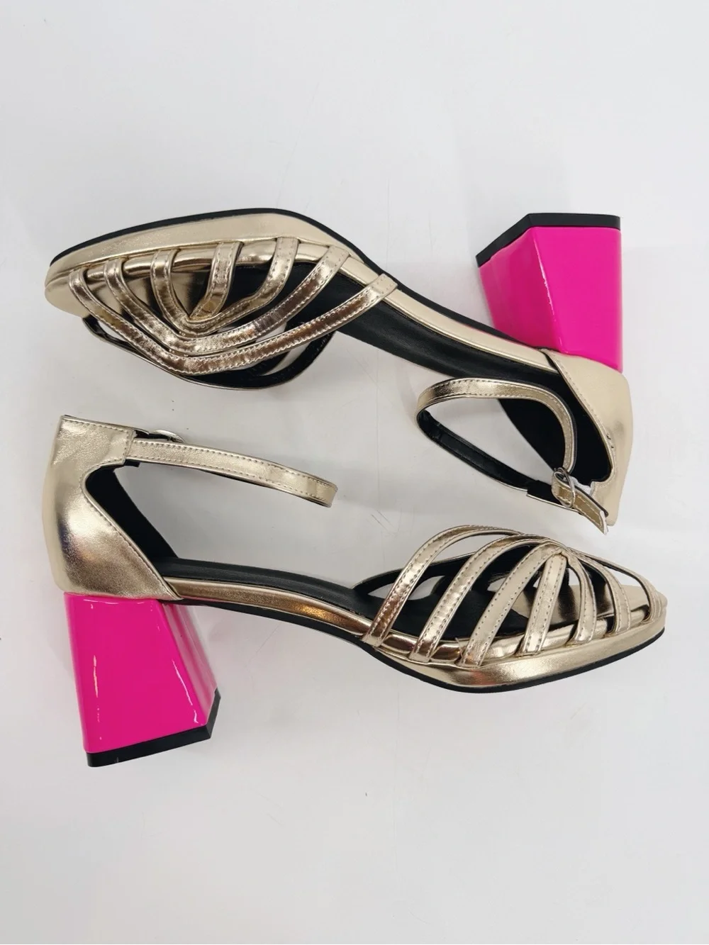 Gold Strappy Block Heel Sandal with Pink Heel NWOT Sz 41 (runs small)
